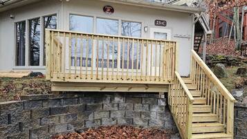 Condo, 2 Bedrooms | Exterior detail