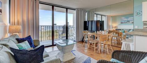 Condo, 1 Bedroom | Living area