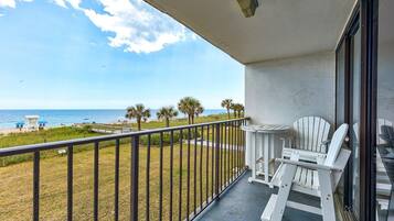 Condo, 1 Bedroom | Property grounds