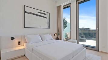 1 bedroom, desk, iron/ironing board, WiFi