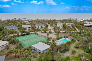 Sport court - Beach Lovers Paradise steps from the Gulf of Mexico (Sanibel)