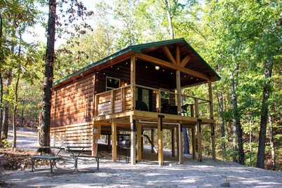 Cozy Treehouse For 2 | Outdoor Spa Tub + Fire Pit