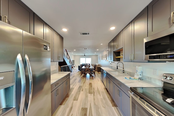 Refrigerador, microondas, horno, placa de cocina