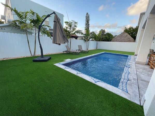 Pool - Charming 3-bedroom house with an outdoor Oasis (Tavernier)