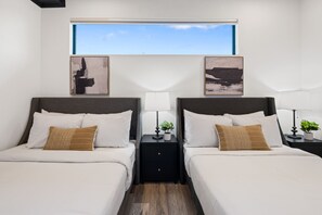15 Schlafzimmer, Bügeleisen/Bügelbrett, Internetzugang, Bettwäsche