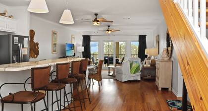 ☀️Beach View Townhome, Pool, Hot Tub- Catchin Summer☀️