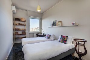 Basic Apartment, Balcony | 2 bedrooms, iron/ironing board