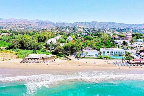 Beach - Golden Beach, Marbella. Luxury 3-bedroom Penthouse, 100 metres from the beach (Marbella)