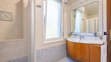 Apartment, Patio | Bathroom | Bidet