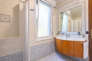 Apartment, Patio | Bathroom