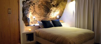 Villa La Roca - A fusion of modern and typical Andalucian architecture