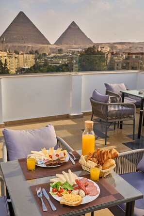 Food and drink - Casa De Pyramids (Giza)