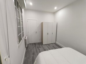 3 室のベッドルーム、WiFi、ベッドシーツ