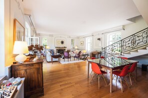 Daily local cuisine breakfast (EUR 25 per person) - Domaine des Chanoines Blancs (Gouy-Saint-Andre)