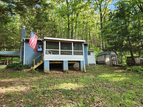 Private rustic cabin in New Ringgold