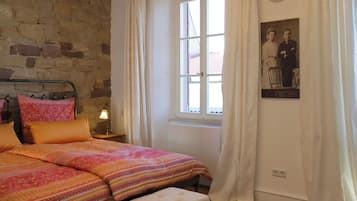 Doppelzimmer 2 | Cofres nos quartos, quartos à prova de som