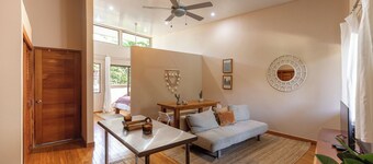 Cozy Apt close by good coffee, surf, beach, shops & restaurants