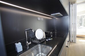 Microwave, oven, toaster, cookware/dishes/utensils