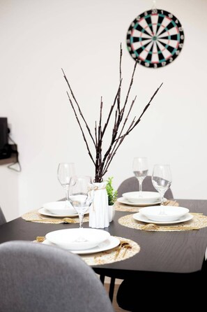 Apartment | Dining
