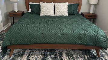 3 soveværelser, skrivebord, strygejern/strygebræt, Wi-Fi