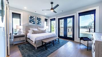 5 bedrooms, iron/ironing board, free WiFi, bed sheets