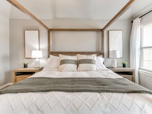 4 chambres, fer et planche à repasser, Wi-Fi gratuit, draps fournis