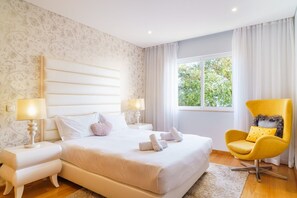 2 Schlafzimmer, Schreibtisch, Bügeleisen/Bügelbrett, Internetzugang