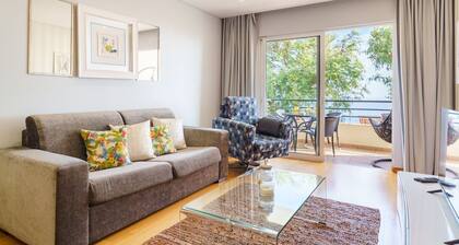 GuestReady - Ocean-View Retreat in Caniço
