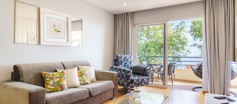 GuestReady - Ocean-View Retreat in Caniço