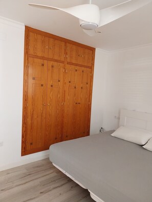 2 bedrooms, WiFi, bed sheets - T3 APARTMENT HISTORIC CENTER SEA VIEW SALOBRENA GRANADA (Salobreña)