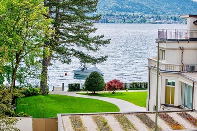 Spacious Duplex apartment with fantastic lake view just 5 minutes from Zurich