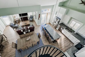 Een smart-tv, videogames, tafelvoetbal en boeken