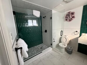 Habitación individual estándar, 1 cama de matrimonio grande | Baño