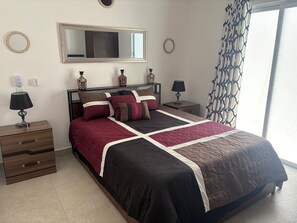 1 slaapkamer, een bureau, gratis wifi, beddengoed