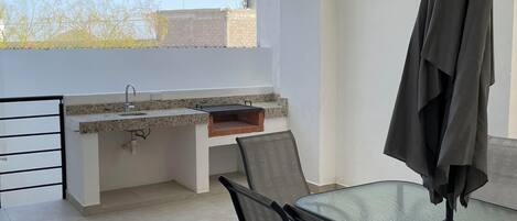 屋外ダイニングエリア