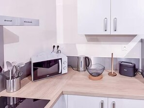 Coffee/tea maker - Excalibur - 15 min Puy du Fou - Parking - by R&G (Sèvremont)