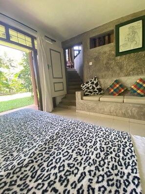 2 chambres, fer et planche à repasser, Wi-Fi, draps fournis