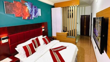 Deluxe Room, City View