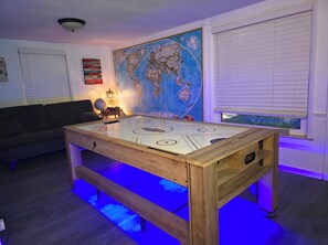 Spielezimmer