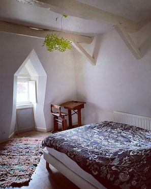 8 bedrooms, iron/ironing board, travel crib, WiFi - Le Paradis, stunning 18th-century vineyard master's house (Cornac)