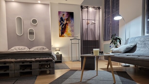 1 室のベッドルーム、WiFi、ベッドシーツ