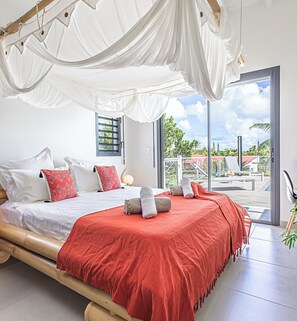 3 makuuhuonetta, silitysrauta/-lauta, vauvan matkasänky, Wi-Fi