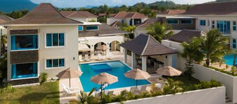 Lifestyles Resort Villa 5-Bedroom All Inclusive {White Bracelet} Puerto Plata