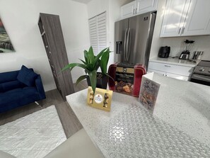 Interior - Amazing 1-bedroom apartment in terrific Miami with WiFi, AC (Miami)