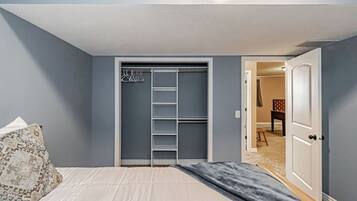 6 sovrum, strykjÀrn/strykbrÀda, gratis wi-fi och sÀngklÀder