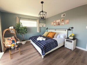3 室のベッドルーム、アイロン / アイロン台、WiFi、ベッドシーツ
