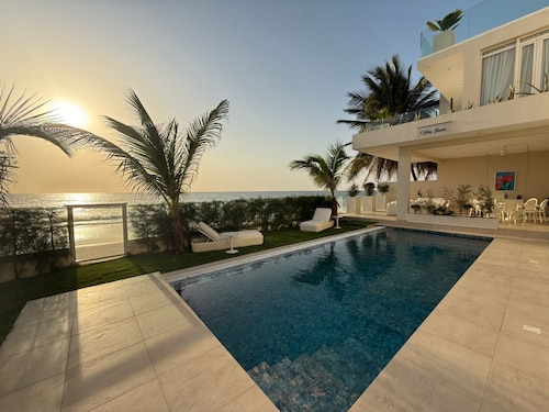 Villa Italia Somone Luxury Hotel