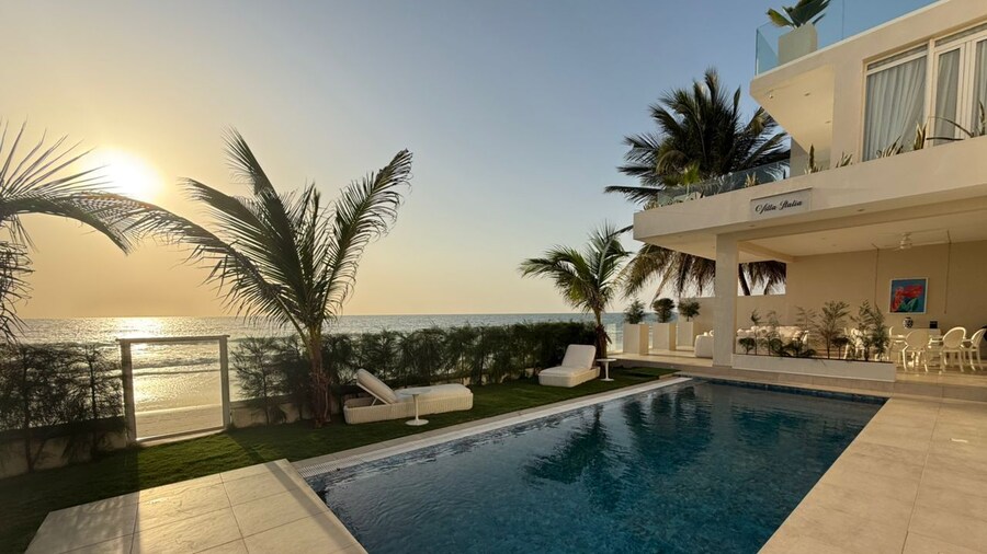 Villa Italia Somone Luxury Hotel