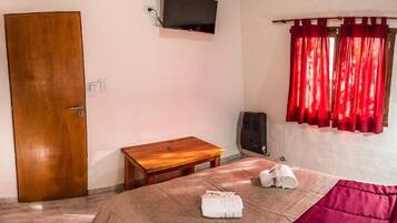 Classic House, Garden View | 1 bedroom, in-room safe, free WiFi