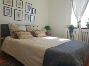 4 bedrooms, iron/ironing board, WiFi, bed sheets - Beautifully  light and spacious 4 bedroomed villa with inground pool (Jumilhac le grand)